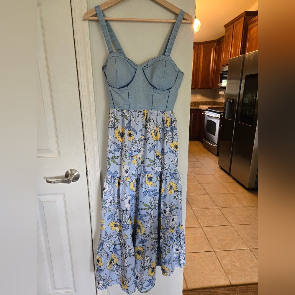 Blue Floral Maxu Dress Size Medium - Perfect Condition
